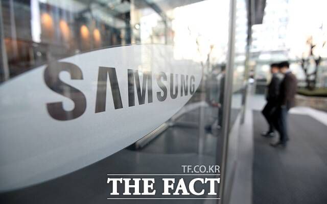 오는 8일 2분기 잠정 실적을 발표하는 삼성전자도 전년 대비 감소한 영업이익을 기록할 것으로 예상된다. /더팩트 DB