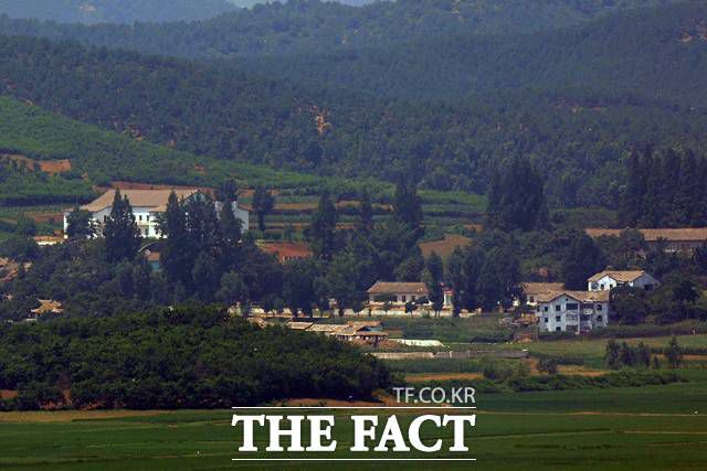 경기도 파주시 오두산 통일전망대에서 북한 황해북도 개풍군 일대가 보이고 있다./뉴시스