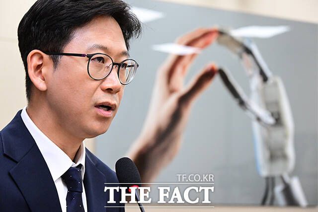 모두발언하는 배경훈 후보자.