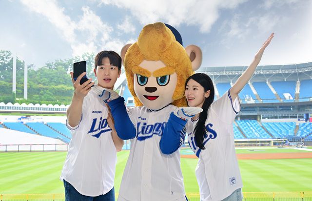 17일 삼성전자가 폴더블 신제품 '갤럭시 Z 폴드7·Z 플립7'을 활용해 프로야구 구단과 다양한 이벤트를 실시한다고 밝혔다. /삼성전자