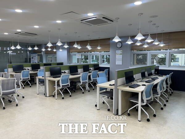 대전여자상업고등학교 미래관 취업지원센터 전경. /대전시교육청