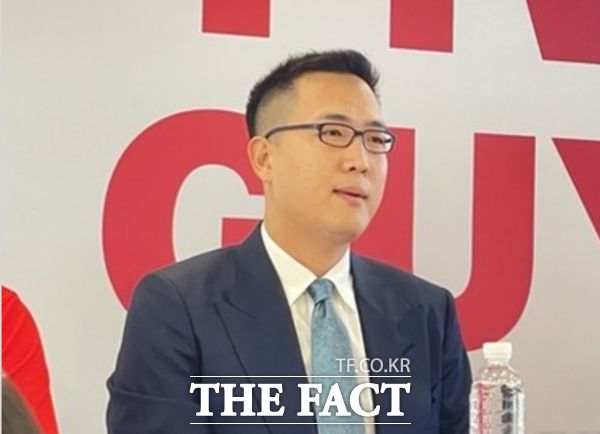 김동선 부사장이 이끄는 한화호텔앤드리조트가 아워홈 인수에 이어 파라스파라 서울 인수를 검토 중이다. 사진은 한화갤러리아, 한화호텔앤드리조트 경영을 맡고 있는 김동선 부사장. /더팩트 DB