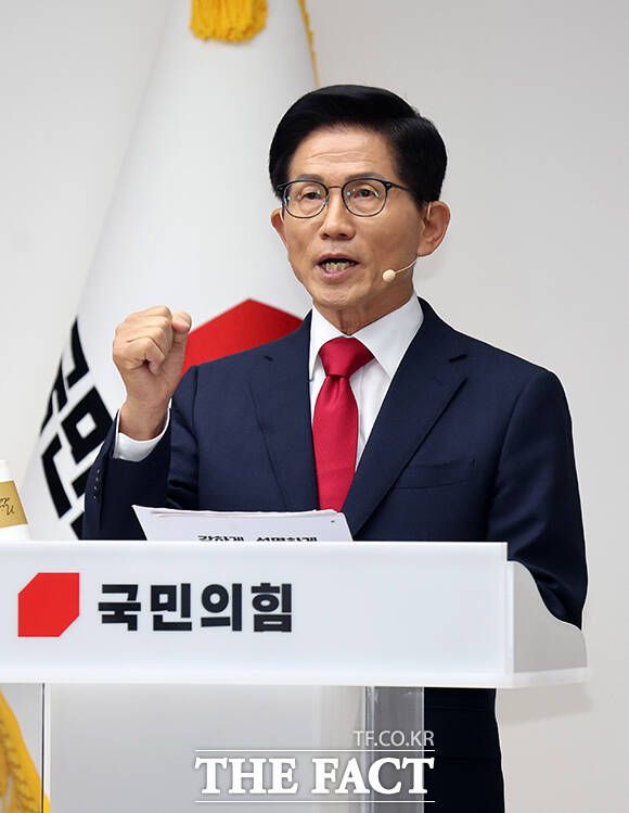 비전발표하는 김문수 후보.