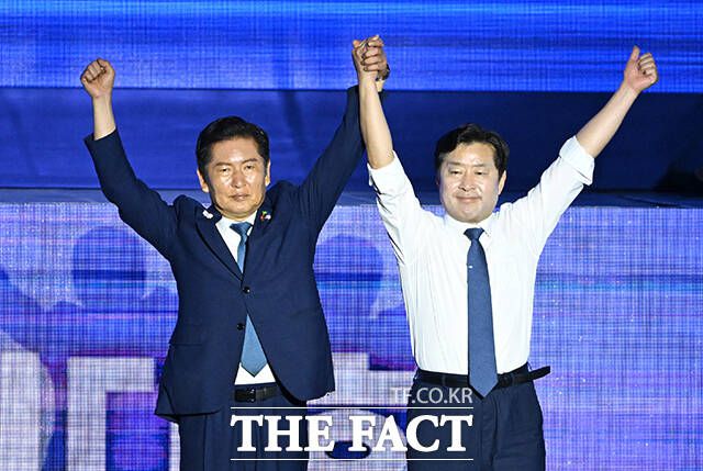 정 대표 체제의 진정한 시험대는 다가오는 지방선거가 될 것으로 보인다. 이재명 정부 출범 후 첫 전국 단위 선거인 만큼, 결과는 단순히 민주당의 성적표를 넘어 이재명 정부 초기 국정운영 평가와 직결될 수밖에 없다. /배정한 기자