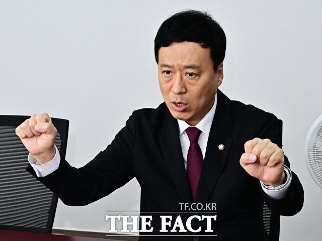 정 의원은 앞으로도 '옳고 그름'을 우선 가치로 두겠다고 강조했다. /국회=배정한 기자