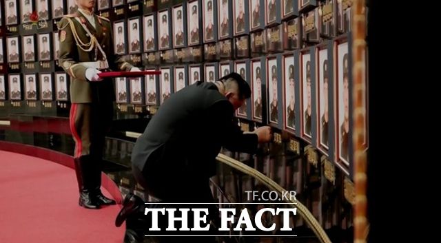 김 위원장은 이번 연설에서 파병 군인들의 자폭이 있었다고 밝혔다. 파병된 북한군에게 포로가 되는 길은 '조국 대한 배신'으로 자폭을 택할 수밖에 없다는 주장에 힘이 실리는 대목이다. /뉴시스.조선중앙TV 갈무리