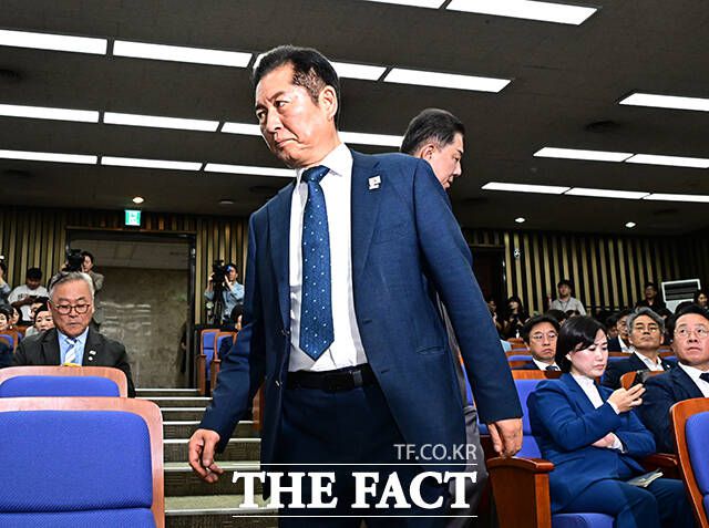 정청래 지도부는 회동 추진에는 호응하면서도 내란 사태에 대한 국민의힘의 사과 없이 '악수는 없다'는 기조를 유지해 왔다. 사진은 정 대표./배정한 기자