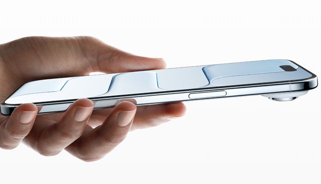 '아이폰17' 시리즈는 역대 가장 얇은 에어 모델이 추가된 것이 특징이다. /애플