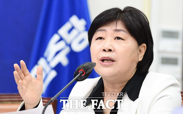 친여 성형 유튜브 채널에 이어 서영교 더불어민주당 의원이 제기한 '조희대 대법원장과 한덕수 전 국무총리 회동' 의혹이 구체적 증거나 근거 부족으로 힘을 잃고 있다. /이새롬 기자