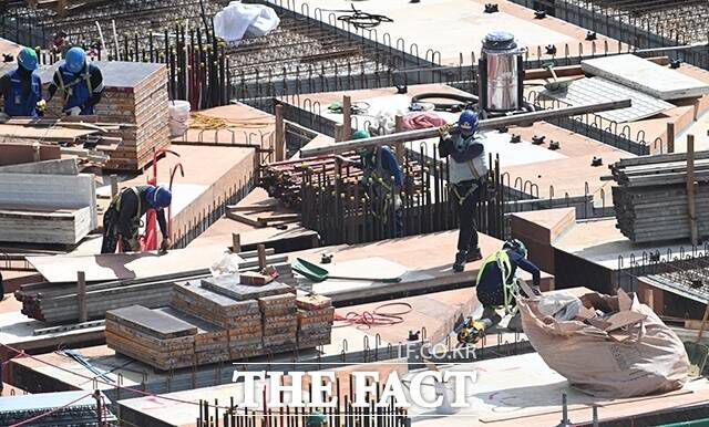 이재명 정부의 '123대 국정과제'를 보면 '건설업 적정임금제 제도화'가 포함돼 있다. /박헌우 기자