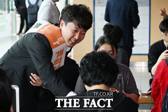 이준석 개혁신당 대표가 이재명 대통령의 재정 운영 철학을 비판하며 "프랑스의 오늘이 대한민국의 미래가 될 수 있다"고 경고했다. /박헌우 기자