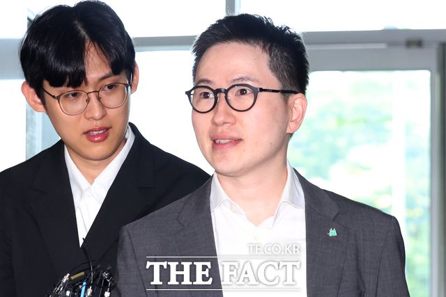 이원모 전 대통령실 인사비서관이 1일 오전 서울 서초구 순직 해병 특별검사팀 사무실에서 피의자 소환 조사를 받기 위해 출석하고 있다. /뉴시스