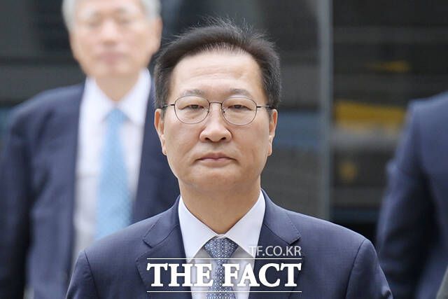 12·3 비상계엄 선포를 방조·가담한 혐의를 받는 박성재 전 법무부 장관이 14일 오전 서울 서초구 서울중앙지방법원에서 열린 구속 전 피의자 심문(영장실질심사)에 출석하고 있다. /장윤석 기자