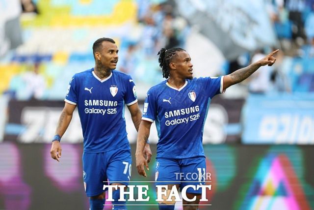 다이렉트 1부 승격을 노리는 수원 삼성의 외국인선수들./K리그