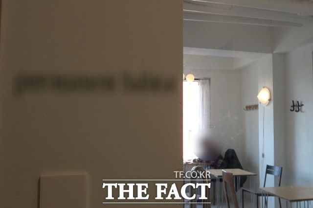 지난 21일 '중국인을 받지 않겠다'는 공지를 내걸었던 서울 성동구 서울숲 인근의 A 카페. /성동구=유영림 기자