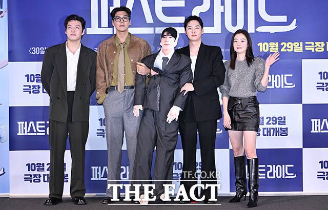 강하늘(왼쪽) 주연의 '퍼스트 라이드'가 개봉 첫날 박스오피스 1위를 기록했다. /박헌우 기자