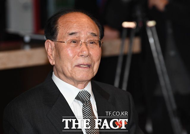 북한은 4일 관영매체를 통해 김영남 전 북한 최고인민회의 상임위원장(사진) 사망 소식을 전했다. 사진은 2018년 2월 11일 강원 강릉시 스카이베이 경포호텔에서 마련된 '통일부 장관 주재 남북고위급만찬장'에서 발언하는 김영남 전 북한 최고인민회의 상임위원장. /뉴시스