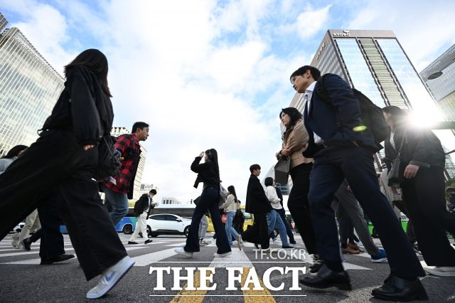 ·9일 직장갑질119에 따르면 17개 시도별 직장 내 괴롭힘 관련 조례를 검토한 결과, 허위·거짓신고 관련 조항을 둔 지역은 강원, 경기, 경남, 광주, 대구, 부산, 울산, 전남, 전북, 충북 등 10곳이었다. /더팩트DB