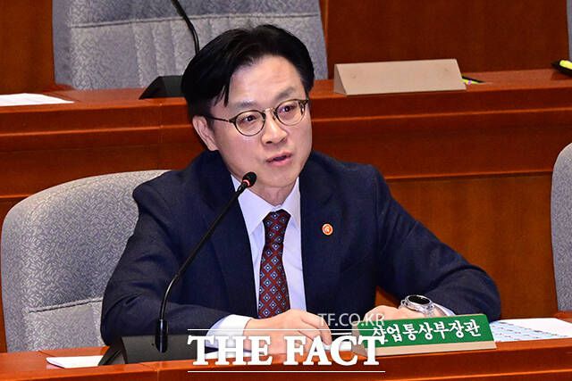 김정관 산업통상부 장관.