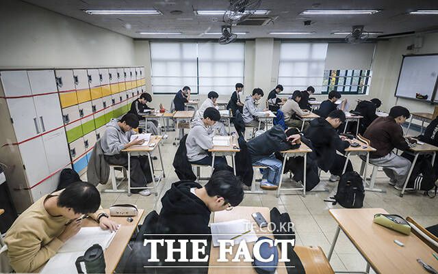 용산고등학교에 마련된 고사장. /사진공동취재단