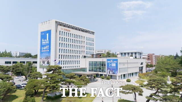 전북대학교 대학본부 전경 /전북대