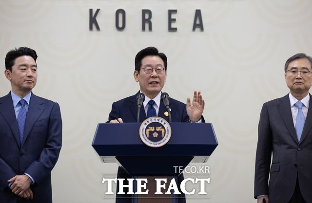 이재명 대통령이 1일 경북 경주 APEC 국제미디어센터에서 가진 2025 APEC 의장 기자회견에서 발언하고 있다. /대통령실