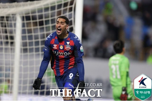 2025K리그1 최다득점상을 수상한 수원FC 싸박./K리그