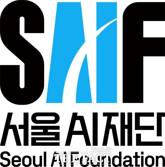 서울AI재단(이사장 김만기)은 5일 ‘AI는 기술 아닌 동반자: SNS 35만 건으로 본 2025 시민 인식 변화 분석’ 보고서를 발표하고 이같이 분석됐다고 밝혔다. /서울시
