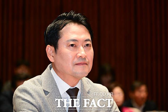 생각에 잠긴 장동혁 대표.