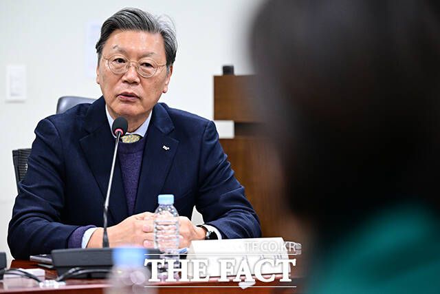 김창범 한국경제인협회 상근부회장이 발언하고 있다.