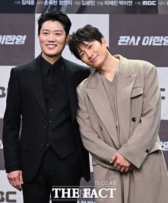 배우 박희순(왼쪽)과 지성이 호흡을 맞춘 '판사 이한영'은 오늘(3일) 오후 9시 40분 첫 방송한다. /이새롬 기자