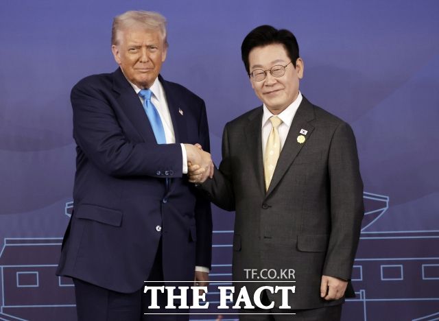 대미 투자 집행을 둘러싸고 환율 부담을 의식한 한국의 신중론과 조기 이행을 압박하는 미국의 온도 차가 뚜렷해지고 있다. /APEC 2025 KOREA