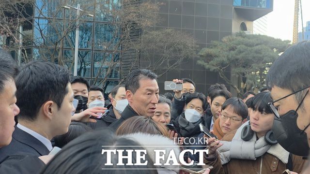 23일 서울 을지로 기업은행 본점에서 장민영 행장은 기자들과 만나 "대통령님의 지시 사항이 있었기 때문에 정부에서도 적극적으로 노력하고 있다는 거를 알고 있고, 저 역시 기업은행 임직원들의 어떤 소망을 잘 알고 있다"고 말했다. /이선영 기자