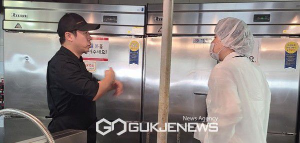 동작구 식품 제조 판매업소 점검 사진 [사진제공=동작구청]