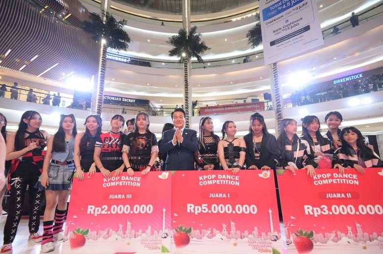 박람회중 최고인기프로그램 K-pop 경연대회는 압권 이었다(사진/논산시청)