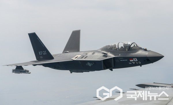 보라매에 탑승한 UAE AWC사령관 사진/KAI