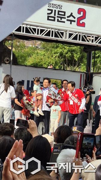 (사진제공/익명독자) 국민의힘 김문수 대선 후보, 밀양 유세 모습.