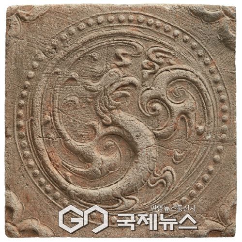 전시유물-봉황무늬 벽돌