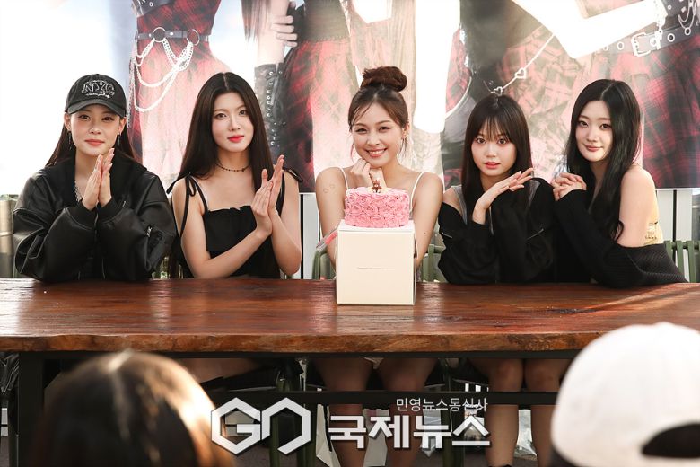 ▲ 걸그룹 '위치스(WITCHX)' 마리, 루시아, 니아, 뮤, 마고 / ⓒ이대웅 기자