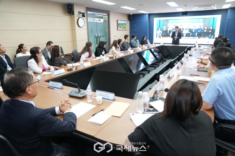 (자료=경북도) NEAR회원국 공무원 16명 연수