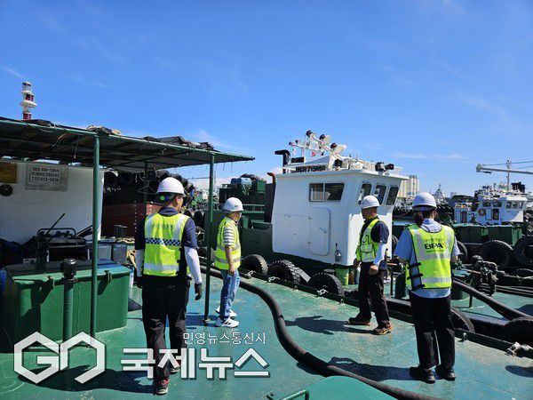 부산항 계류지 점검 모습