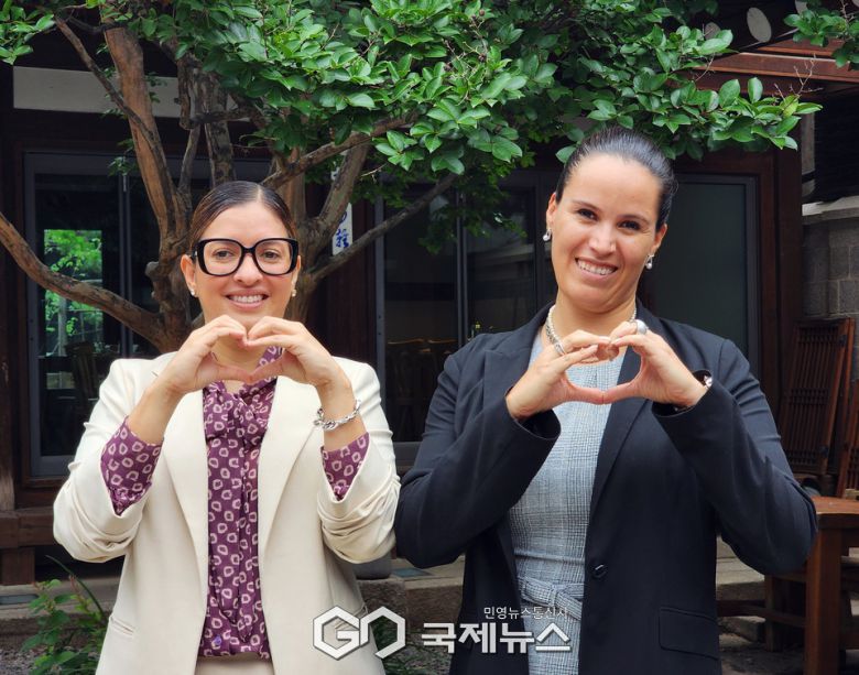 왼쪽부터 마리아 과달루페 코르데로 아시아/캐나다 세일즈 총괄 디렉터, 일세 고메즈(Ilse Gomez) 아시아 세일즈 어카운트 매니저. 사진/유지현 기자