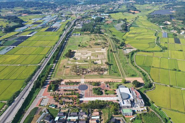 세계 속 익산 백제를 만나다_유네스코 등재 10주년=왕궁리유적(사진=익산시 제공)