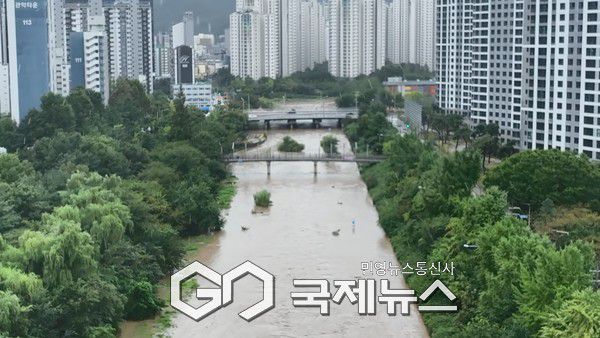 ▲ 안양시, 하천 방송드론 화면 [안양시제공]