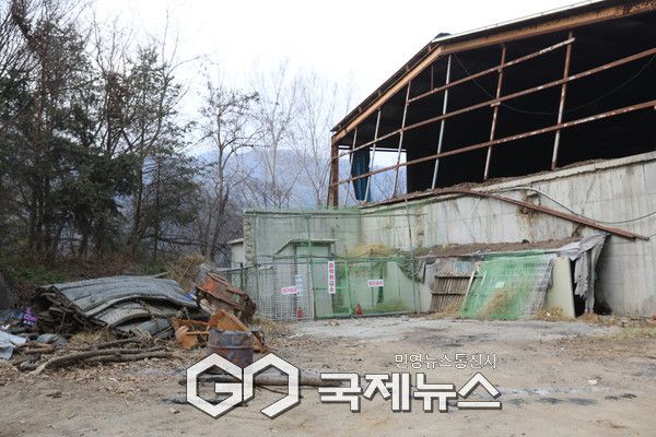 가평군 두밀리 대청비료 불법 건축물 현장 [사진/ 김서중 기자]