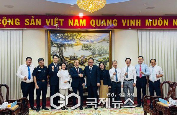 최병오 섬산련 회장, 베트남 동나이성 부성장 면담 [사진제공=한국섬유산업연합회]