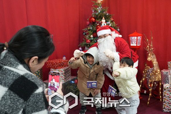 마포청소년문화의집, '산타빌리지' 변신 산타 포토존 [사진제공=마포청소년문화의집]