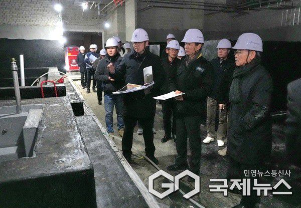조병옥 군수  준공 및 운영 준비 상황 점검 모습.(제공=음성군청)