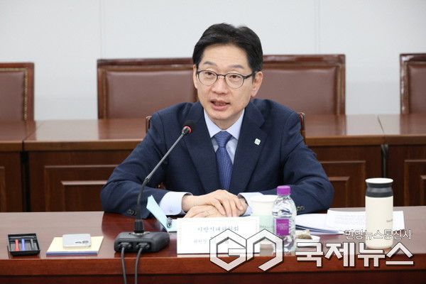 김경수 지방시대위원회 위원장이 발언하고 있다.(사진=용인시의회)