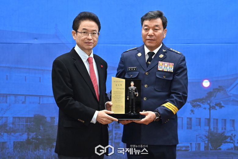 (제공=경북도) 신임 의용소방대장 임명장 수여식